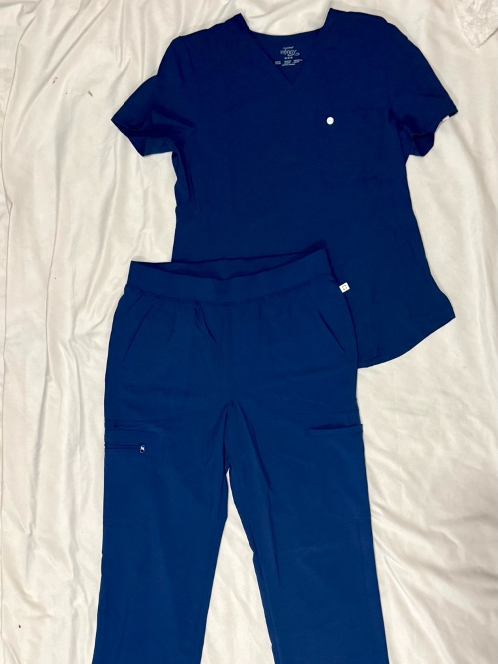 Women’s Navy Scrub Set : Joggers - Cherokee Infinity